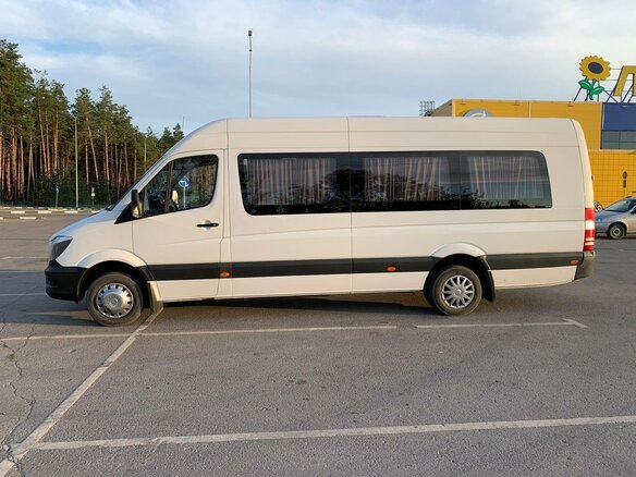 2014 Mercedes-Benz Sprinter, белый, 2200000 рублей - вид 2