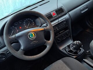 2008 Skoda Octavia I (A4) Рестайлинг, чёрный, 400000 рублей, вид 4