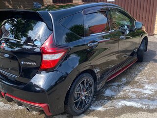 2018 Nissan Note Nismo e-Power II Рестайлинг, чёрный, 1400000 рублей, вид 4
