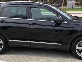 2020 Volkswagen Tiguan II, чёрный, 2220000 рублей, вид 2