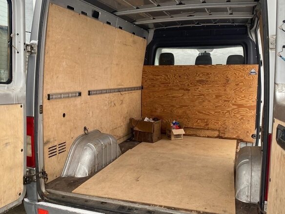 2005 Mercedes-Benz Sprinter, серебристый, 700000 рублей - вид 9