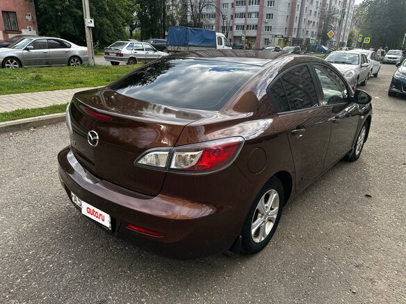 2011 Mazda 3 II (BL), коричневый, 799000 рублей - вид 2
