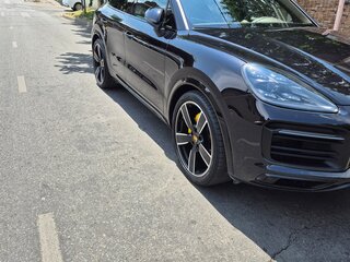 2018 Porsche Cayenne III, чёрный, 6800000 рублей, вид 1
