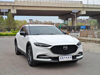 2021 Mazda CX-4 I Рестайлинг, белый, 1680000 рублей, вид 2