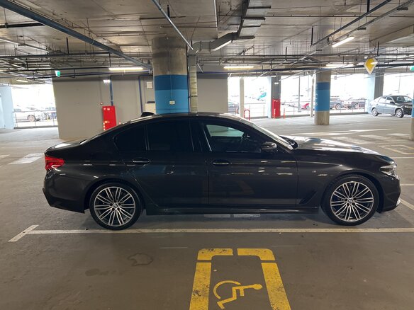 2018 BMW 5 серии 530i xDrive VII (G30/G31/G38), серый - вид 1