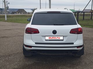 2016 Volkswagen Touareg II Рестайлинг, белый, 2400000 рублей, вид 5