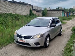 2011 Kia Ceed I Рестайлинг, серебристый, 780000 рублей, вид 1