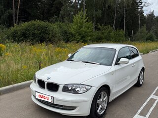 2010 BMW 1 серии 116i I (E81/E82/E87/E88) Рестайлинг, белый, 890000 рублей, вид 1