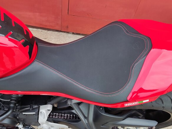 2017 Ducati Supersport, красный, 899000 рублей - вид 2