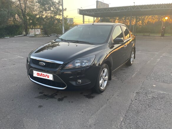 2011 Ford Focus II Рестайлинг, чёрный, 655000 рублей - вид 2
