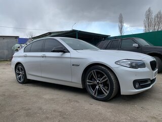 2016 BMW 5 серии 520d VI (F10/F11/F07) Рестайлинг, белый, 2500000 рублей, вид 2