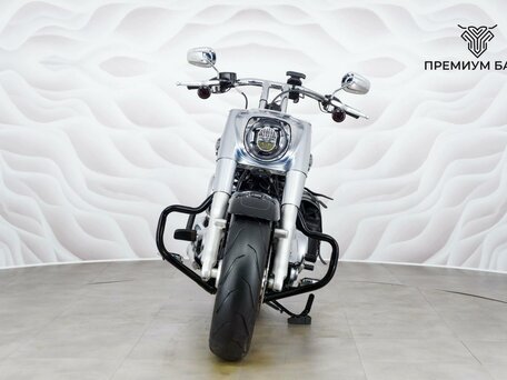 2018 Harley-Davidson Fat Boy, чёрный, 1779000 рублей, вид 4
