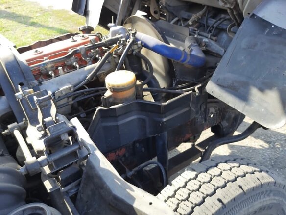 1994 Isuzu Forward (F-Series), белый, 2500000 рублей - вид 12
