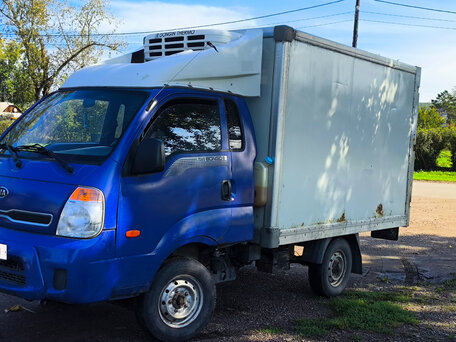 2013 Kia Bongo, синий, 1450000 рублей, вид 2