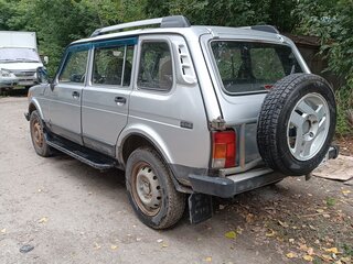 2004 Lada (ВАЗ) 2131 (4x4) I, серебристый, 210000 рублей, вид 4