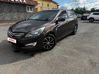 2014 Hyundai Solaris I Рестайлинг, коричневый, 925000 рублей, вид 1