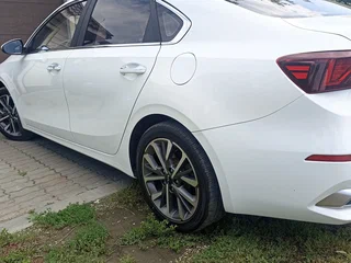 2022 Kia K3 II (China Market) Рестайлинг, белый, 1860000 рублей, вид 5