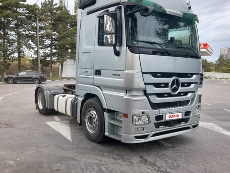 2009 Mercedes-Benz Actros, серебристый, 3000000 рублей, вид 3