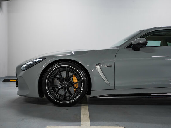 2026 Mercedes-Benz AMG GT 63 S E Performance II, серый, 27900000 рублей - вид 8