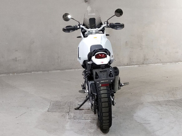 2022 Ducati DesertX, белый, 1550000 рублей - вид 3