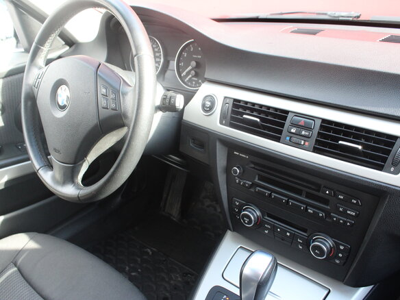 2011 BMW 3 серии 318i V (E90/E91/E92/E93) Рестайлинг, чёрный - вид 14