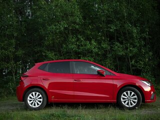 2020 SEAT Ibiza 6-speed V, пурпурный, 1120342 рублей, вид 2