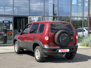 2015 Chevrolet Niva I Рестайлинг, красный, 569000 рублей, вид 3