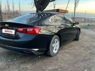 2020 Chevrolet Malibu IX Рестайлинг, чёрный, 1800000 рублей, вид 3