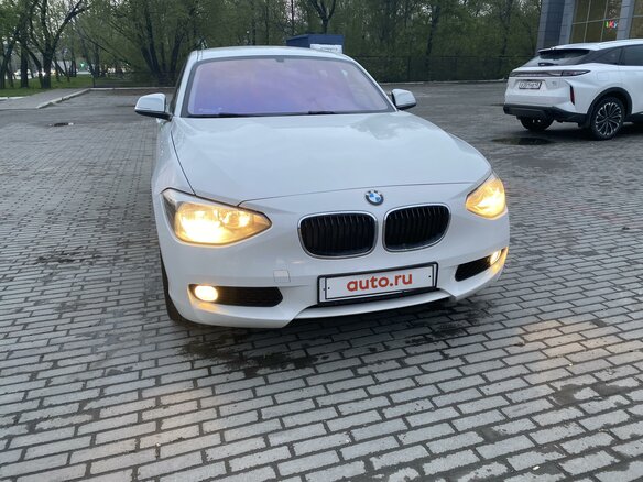 2012 BMW 1 серии 116i II (F20/F21), белый, 1500000 рублей - вид 1