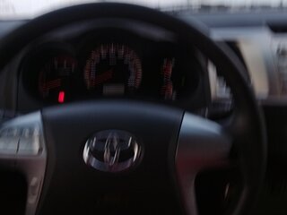2012 Toyota Hilux VII Рестайлинг, чёрный, 2050000 рублей, вид 5