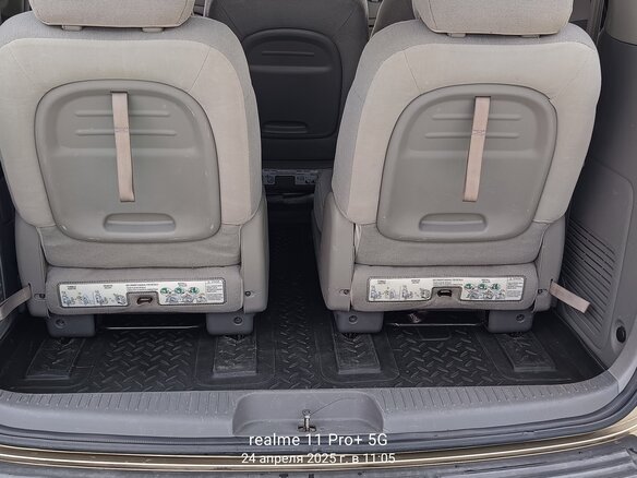 2009 Kia Carnival Grand II, золотистый, 1200000 рублей - вид 9