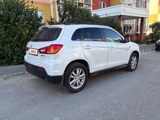2012 Mitsubishi ASX I Рестайлинг, белый, 990000 рублей, вид 4