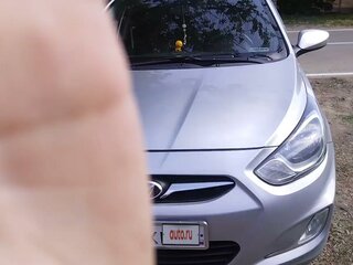 2013 Hyundai Solaris I, серебристый, 950000 рублей, вид 3