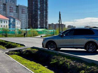 2019 Volkswagen Tiguan II, серый, 3750000 рублей, вид 2