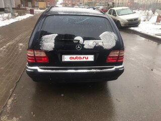 1997 Mercedes-Benz E-Класс 240 II (W210, S210), синий, 600000 рублей, вид 5