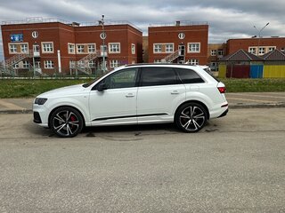 2020 Audi Q7 60 TFSI e II (4M) Рестайлинг, белый, 6100000 рублей, вид 2
