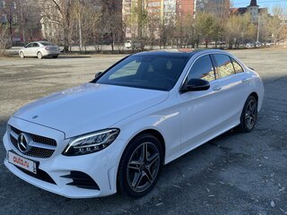 2018 Mercedes-Benz C-Класс 220 d IV (W205) Рестайлинг, белый, 4100000 рублей, вид 3