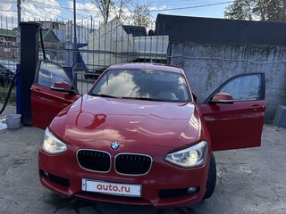 2013 BMW 1 серии 116i II (F20/F21), красный, 1400000 рублей, вид 5