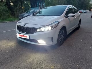 2019 Kia Cerato III Рестайлинг (Classic), белый, 1550000 рублей, вид 2