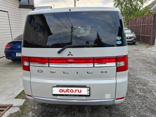 2011 Mitsubishi Delica D:5 I, белый, 600000 рублей, вид 4