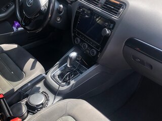 2017 Volkswagen Jetta VI Рестайлинг, белый, 1100000 рублей, вид 4