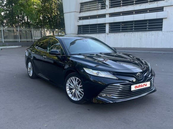 2018 Toyota Camry VIII (XV70), чёрный, 2750000 рублей