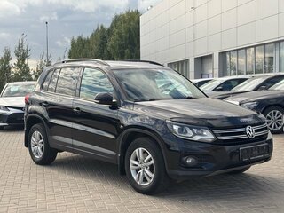 2011 Volkswagen Tiguan I Рестайлинг, чёрный, 1375000 рублей, вид 3
