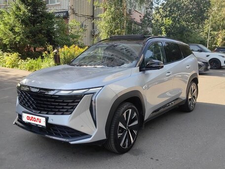 2024 Geely Atlas II, серебристый, 2790000 рублей, вид 2