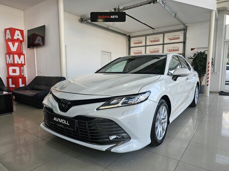 2019 Toyota Camry VIII (XV70), белый, 2589000 рублей, вид 2