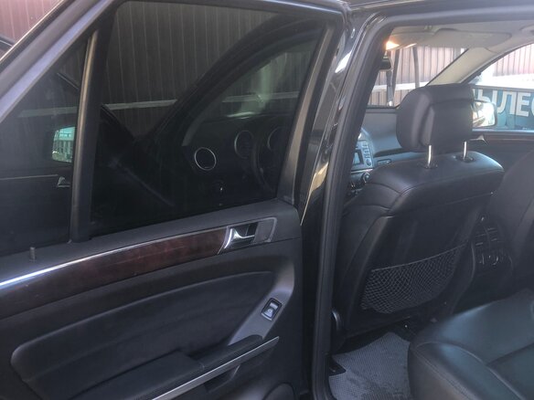 2011 Mercedes-Benz M-Класс 300 II (W164) Рестайлинг, чёрный, 1600000 рублей - вид 15