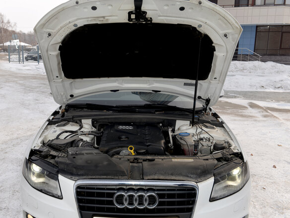 2011 Audi A4 IV (B8), белый, 1400000 рублей - вид 1