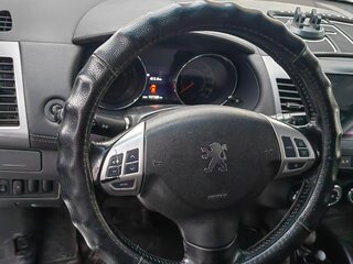 2011 Peugeot 4007, белый, 1350000 рублей, вид 3