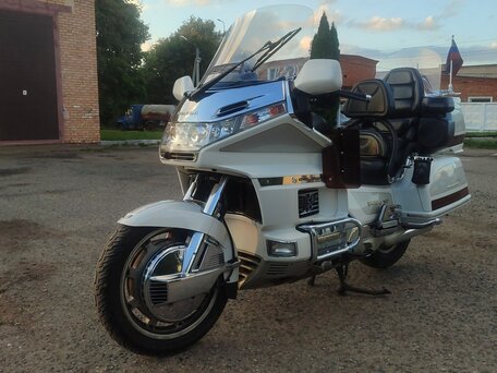 1995 Honda GL 1500 Gold Wing, белый, 695000 рублей, вид 1