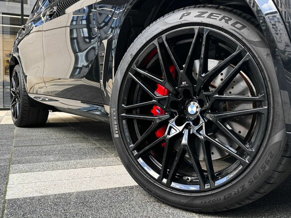 2026 BMW X5 M Competition III (F95) Рестайлинг, чёрный, 22990000 рублей - вид 5